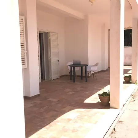 In A 300mt Dal Mare Apartment Gallipoli